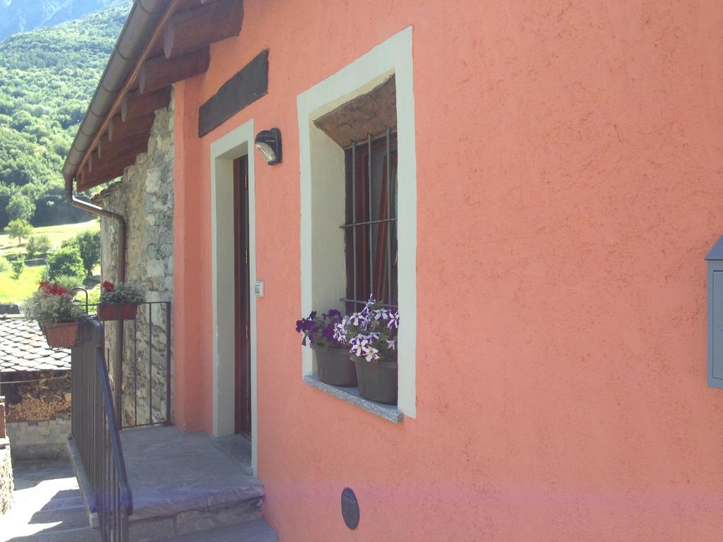 Maison Des Challant Challand Saint Victor Экстерьер фото