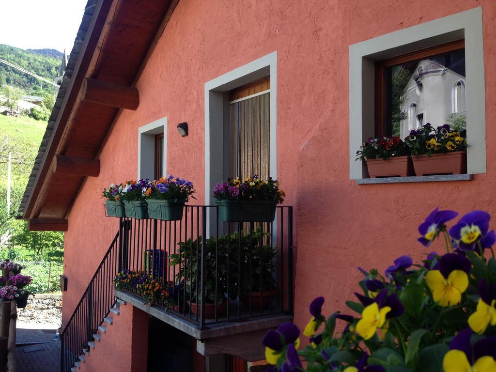 Maison Des Challant Challand Saint Victor Экстерьер фото