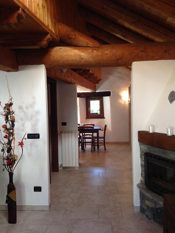 Maison Des Challant Challand Saint Victor Экстерьер фото