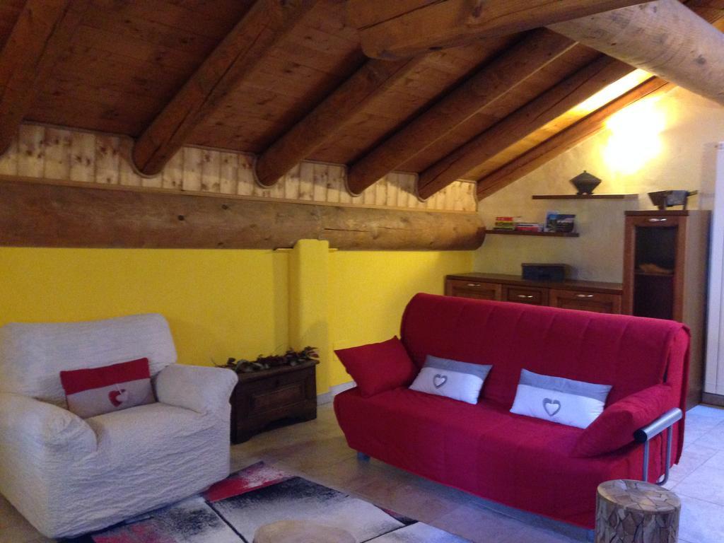 Maison Des Challant Challand Saint Victor Экстерьер фото